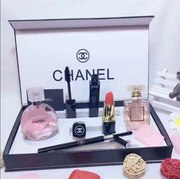 подарочный набор от Chanel 5 в 1 